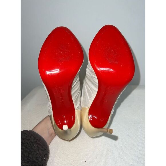 Christian Louboutin Silk Canonita 100 MM Booties 40 Authentic - Picture 8 of 13